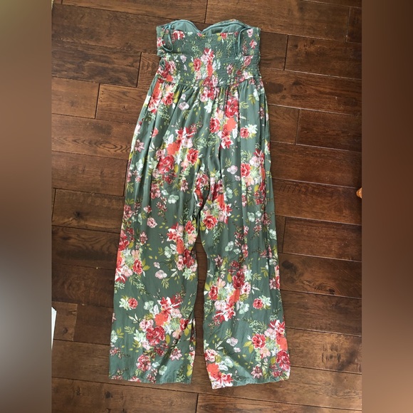 Green and pink floral romper - Picture 4 of 4